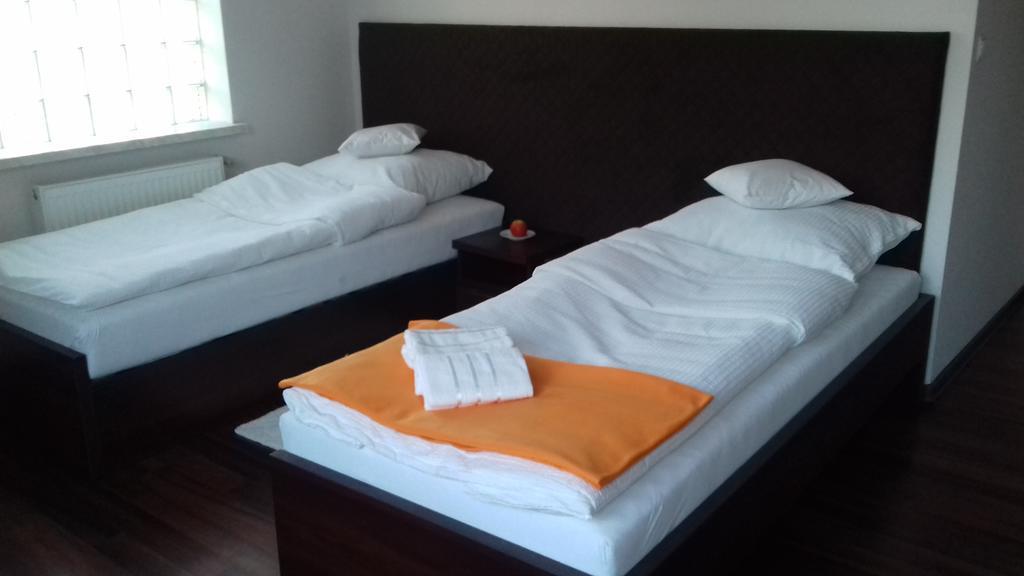 Noclegi Prestige Nowy Sącz Buitenkant foto